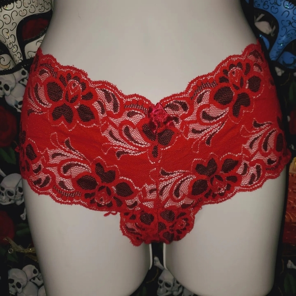❤Perfect Valentines Day Red Black & WHT Lace Booty Shorts Size L❤ - Picture 1 of 8